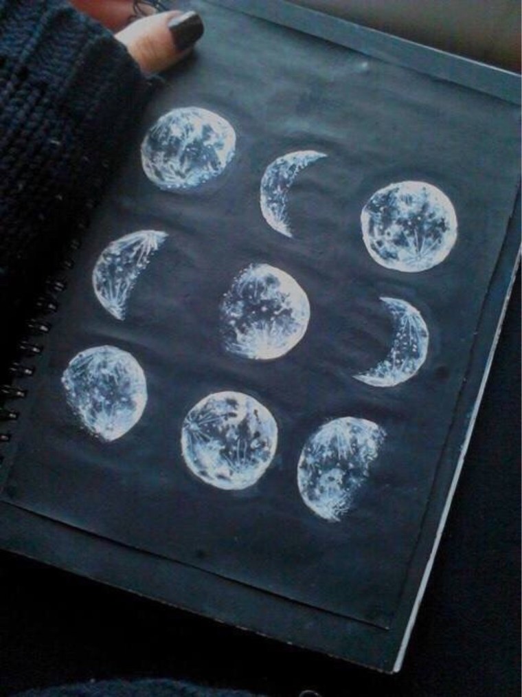 Красивая Луна