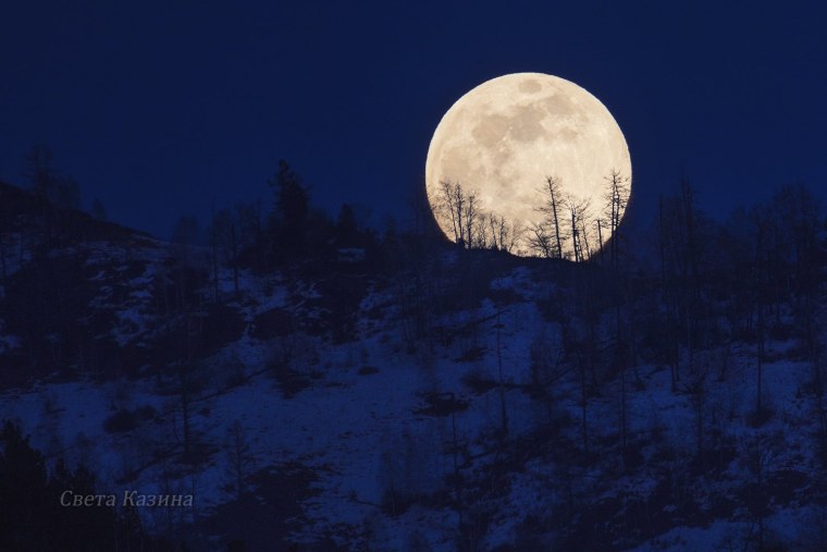Луна в полярную ночь