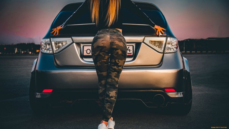 Девушка в камуфляже