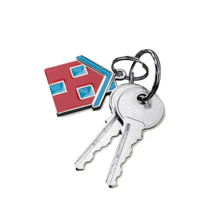 Связка ключей на белом фоне арт