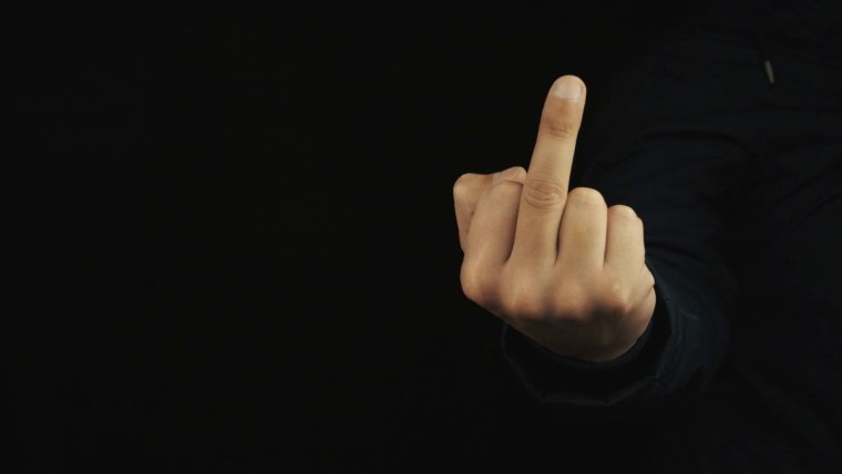 Жест среднего пальца