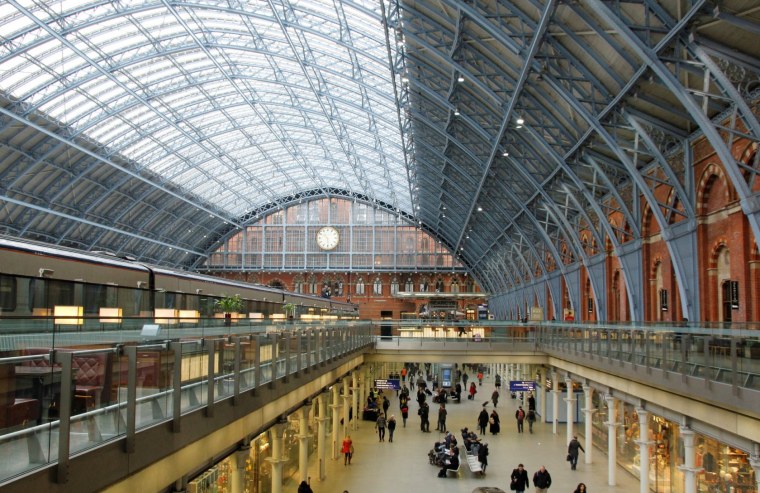 Красивый вокзал