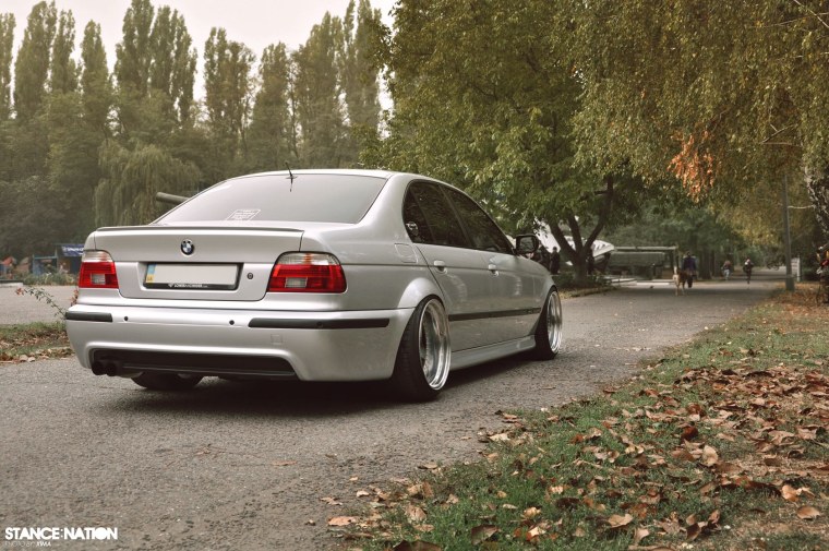 BMW m5 e39 stance