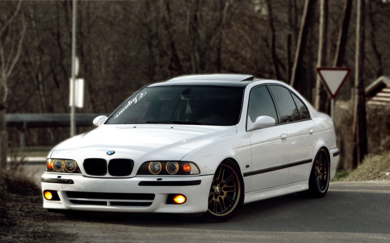 BMW 5 e39 White