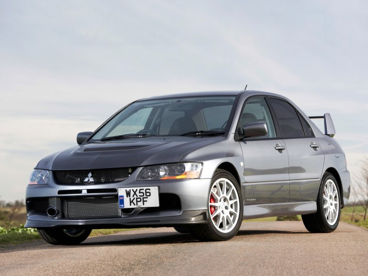 Mitsubishi Lancer EVO 9