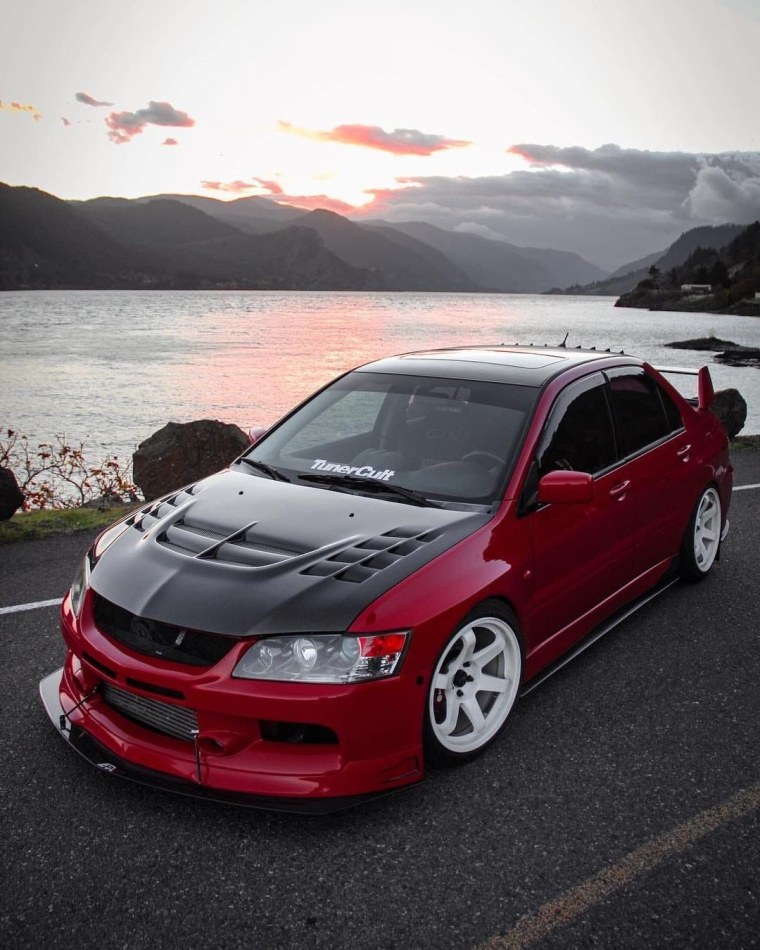 Митсубиси Эволюшн 9