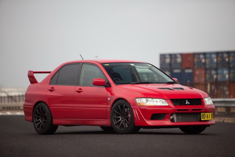 Митсубиси Лансер Эволюшн 2000