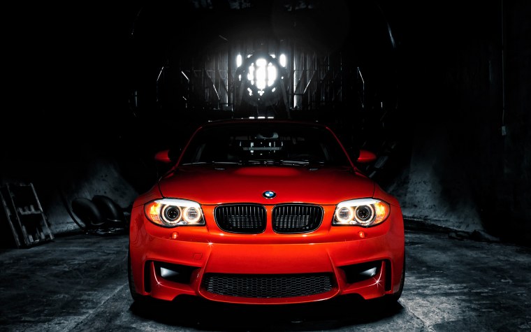 BMW 3 e82 фары красные