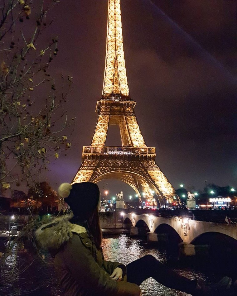 Розовый Париж