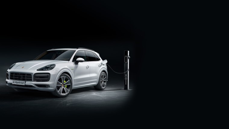 Porsche Cayenne 2022 iphone