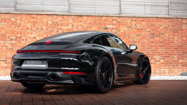 Порше 911 турбо s черный