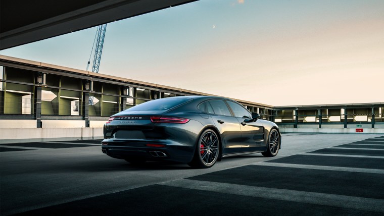 Porsche Panamera 4k