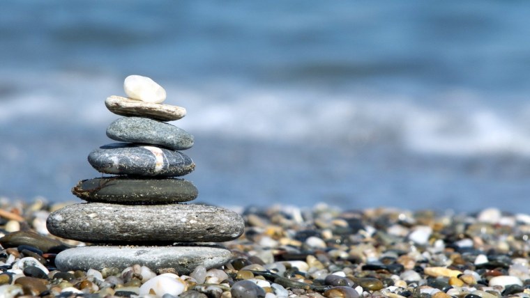 Камушки на море