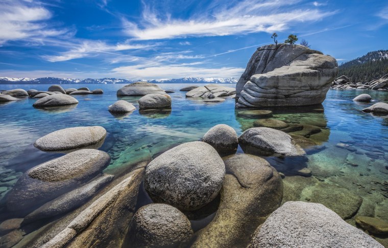 Обои море камни