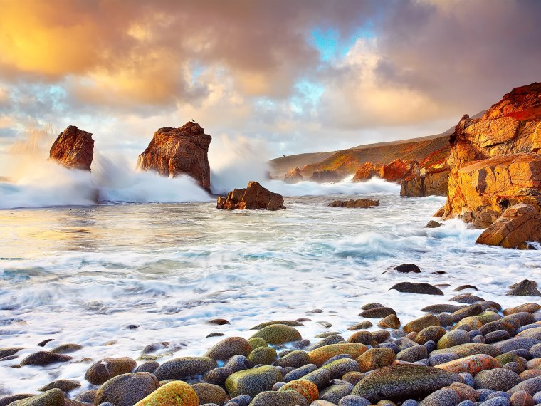 Море скалы Прибой