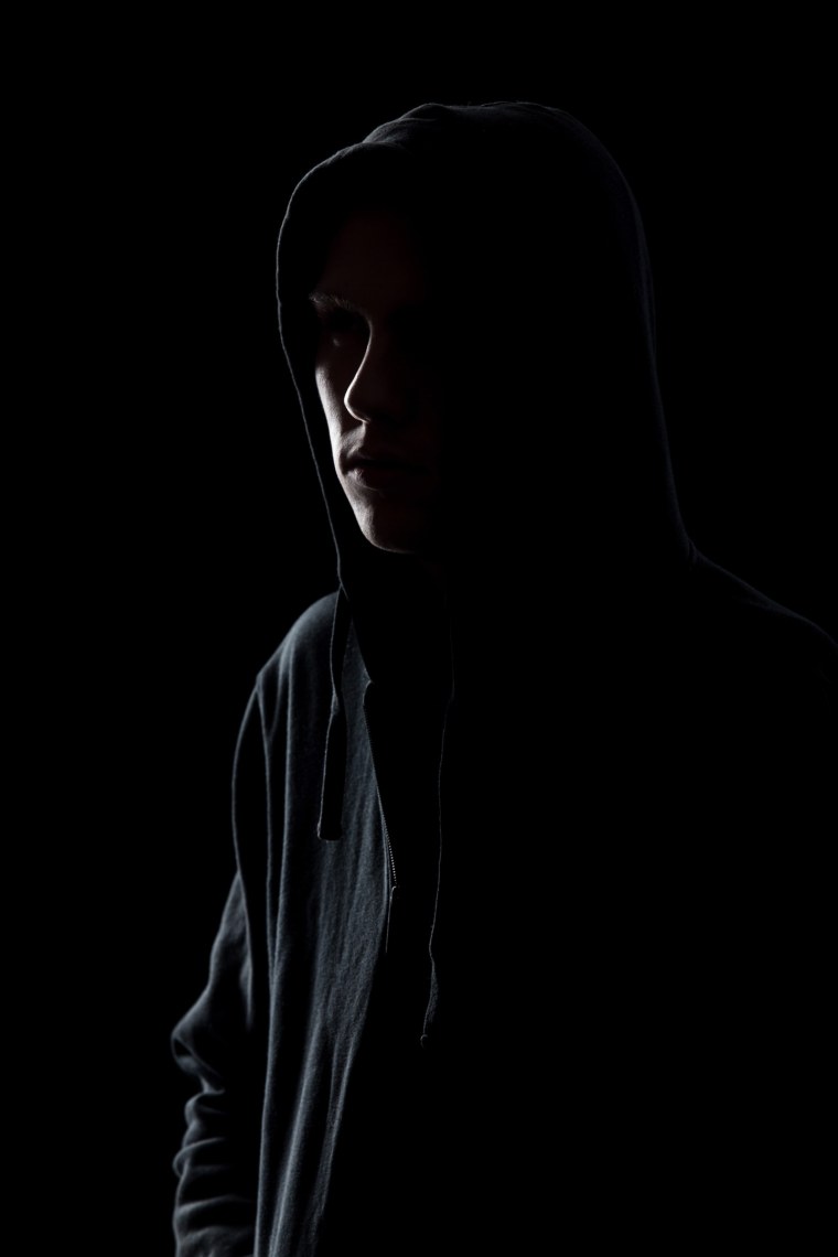 Человек в капюшоне