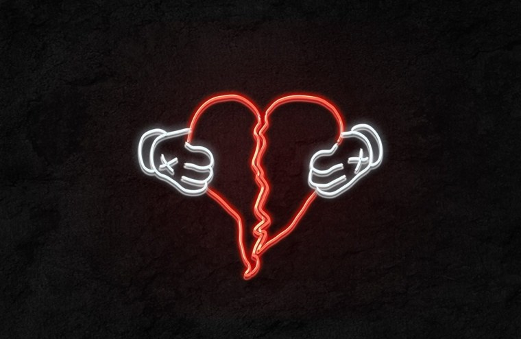 Много сердечек черно белые