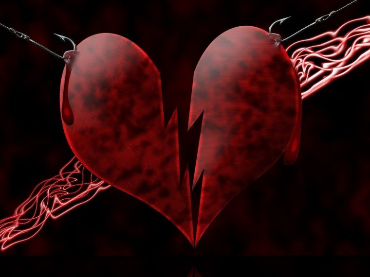 Сердце на темном фоне