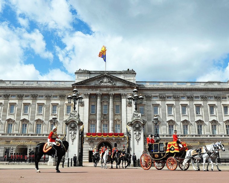 Достопримечательности Лондона Buckingham Palace