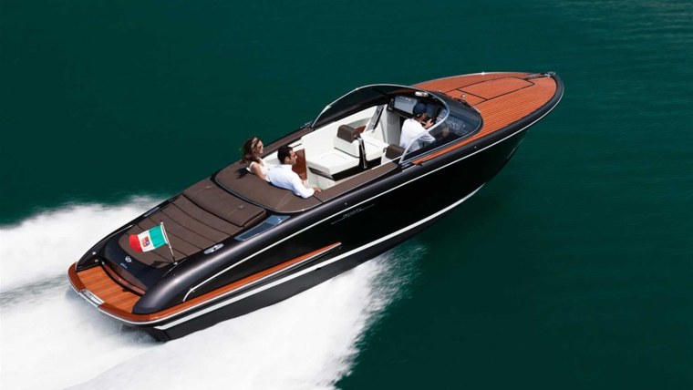 Катер Riva Iseo