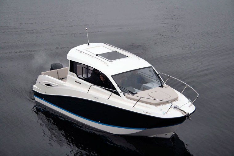 Катер QS Activ 705 Cruiser