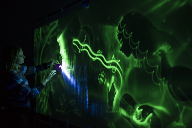 Шоу рисование светом