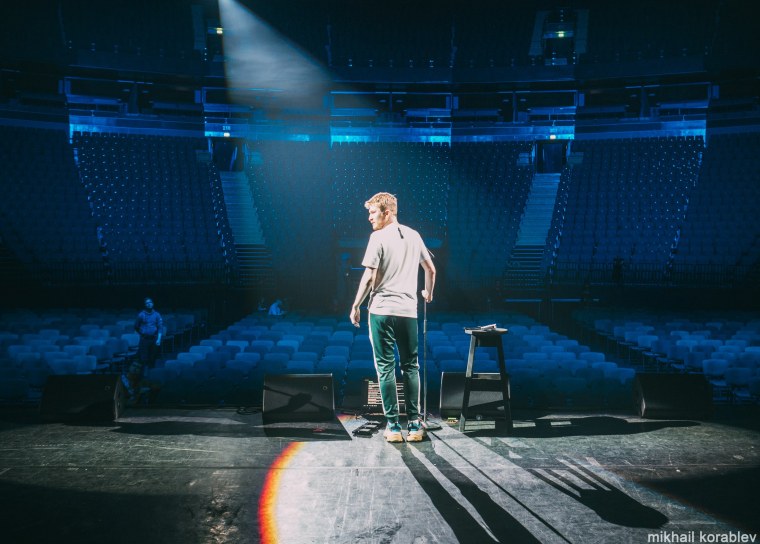 Стендапер Данила поперечный