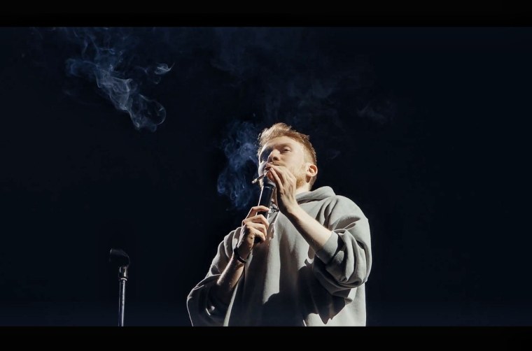 Данила поперечный стендап