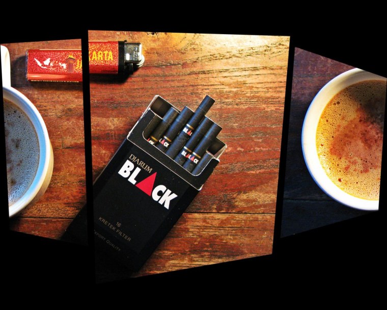 Обои с сигаретой Marlboro