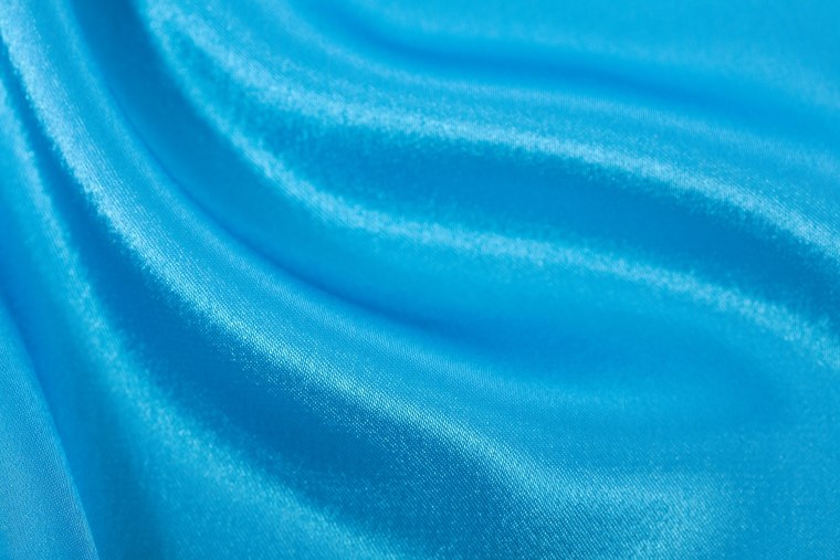 Голубой шелк