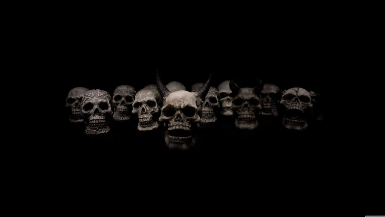 Баннер с черепами