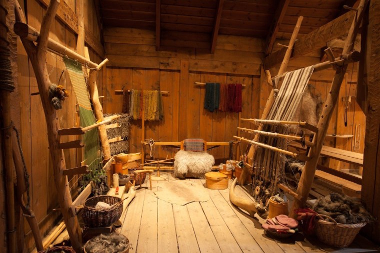 Озеленение интерьера гостиной