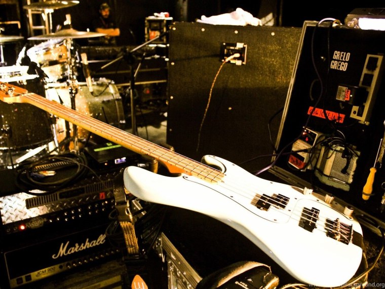 Электрогитара 1920x1200