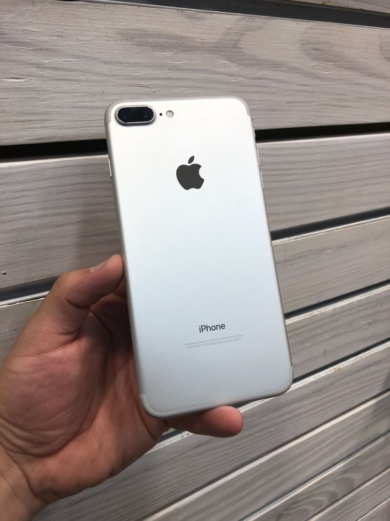 Телефон iphone