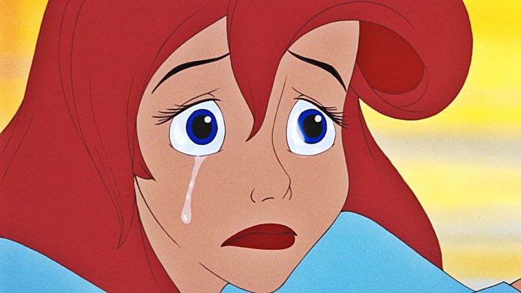 Русалочка Ариэль грустная