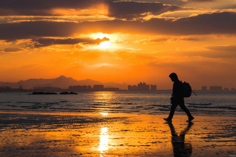 Человек на закате