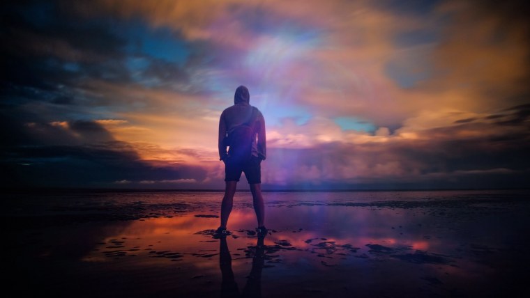 Мужчина на закате