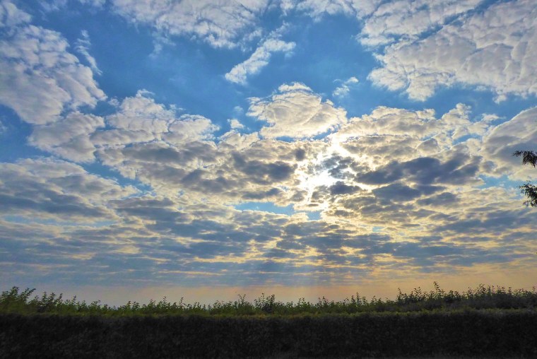 Красивые облака летом