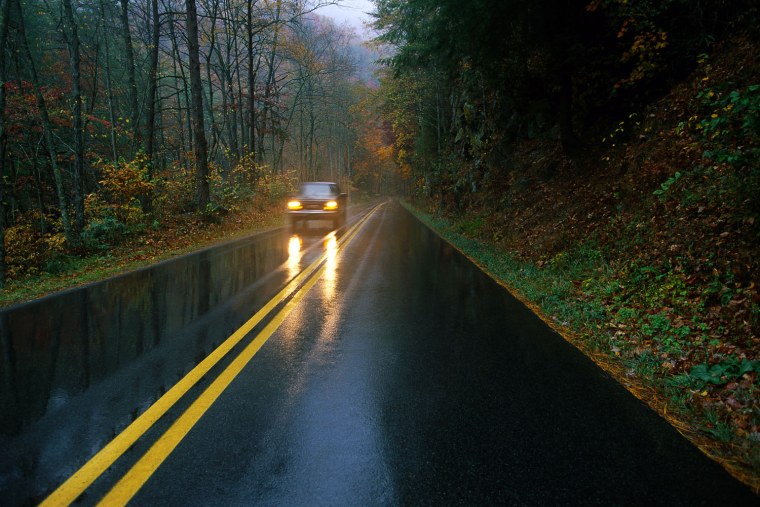 Мокрая дорога