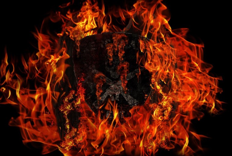 Фото огня на черном фоне