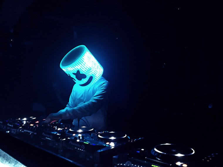 Дом маршмеллоу диджея