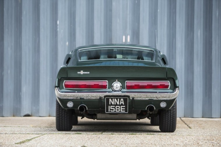 Форд Мустанг 1967 зад