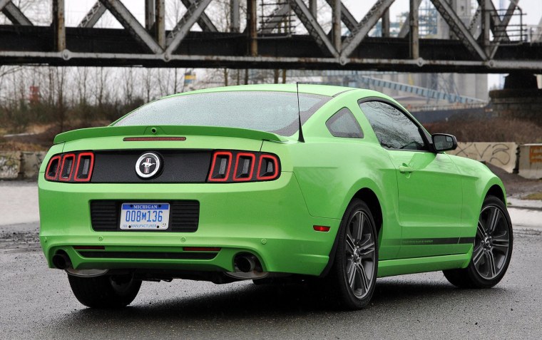 Форд Мустанг кабриолет 2018