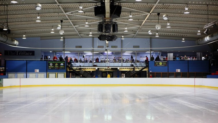 Каток без людей