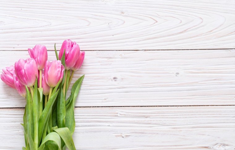 Деревянные доски с цветами