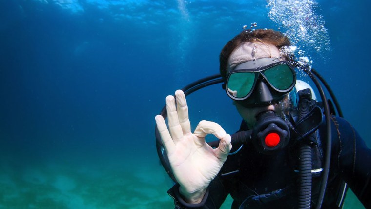 Аквалангистов дайверов