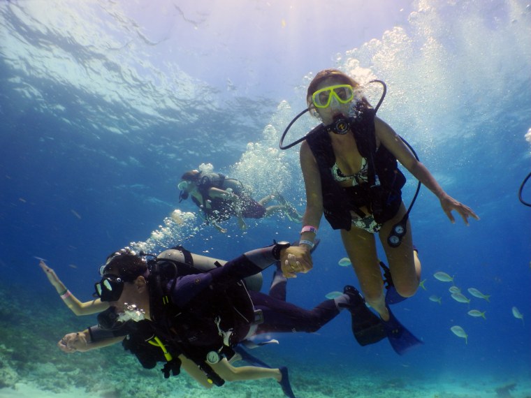 Ныряльщик с аквалангом