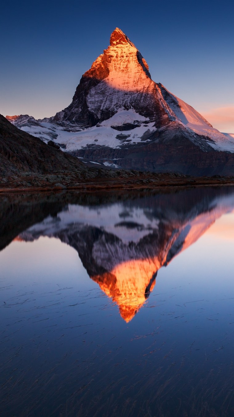 Розовое море сверху