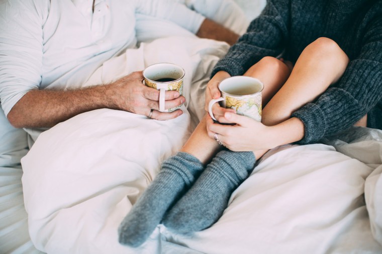 Кофе в постель мужчине