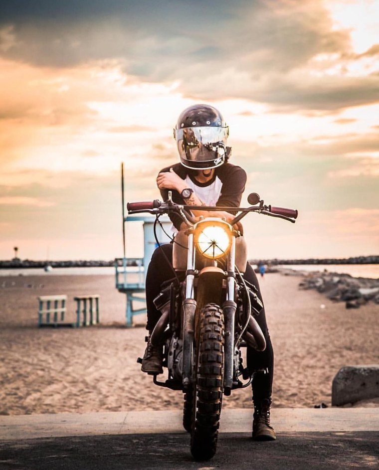 Мотоциклист на аву